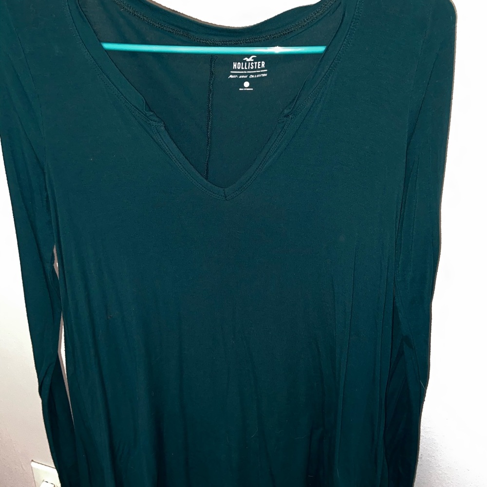 American Eagle green top